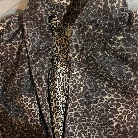 Leopard Print Coat - Picture 3 of 3